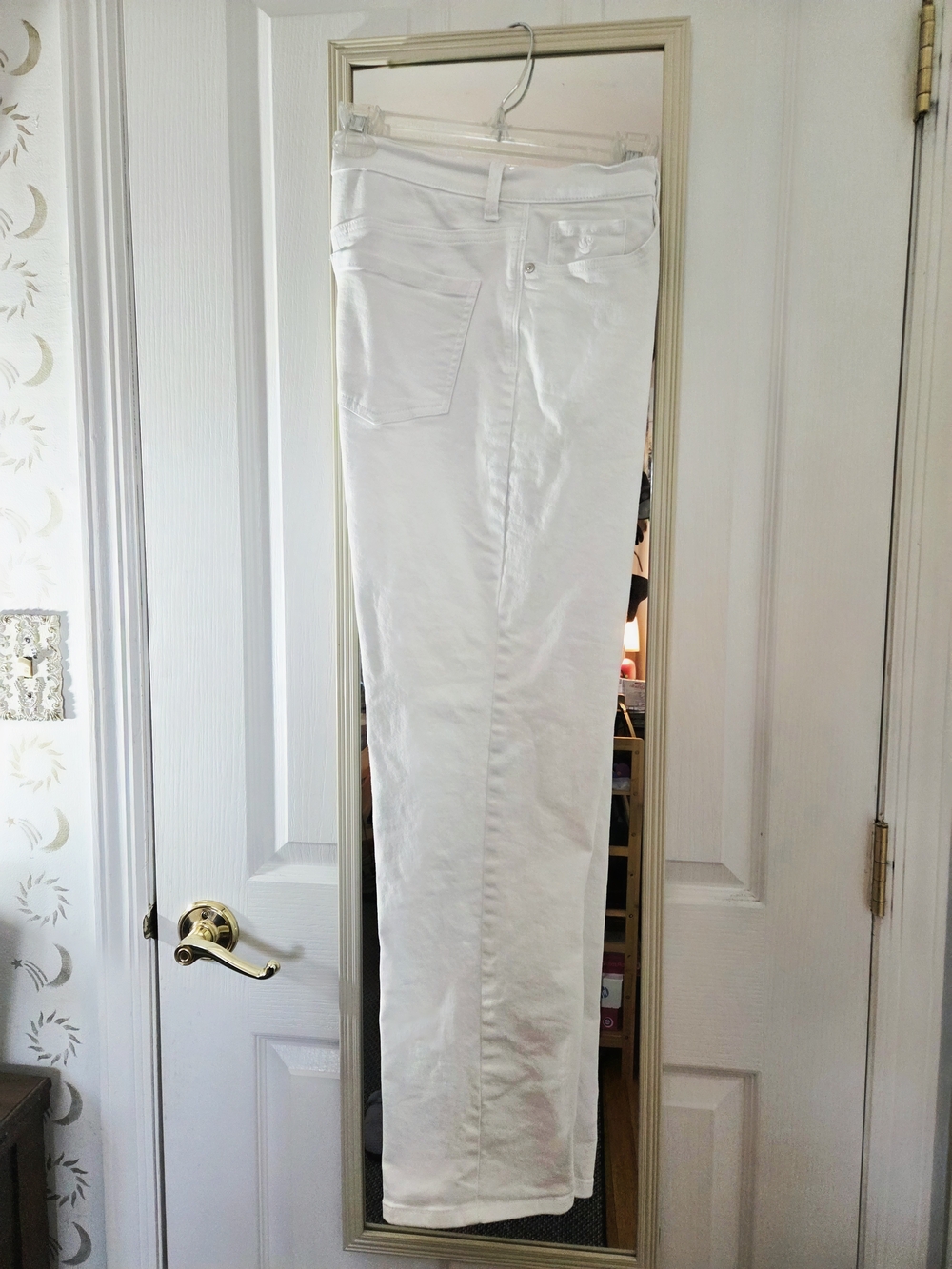 Gloria Vanderbilt White Women's Straight-Leg Amanda Jeans